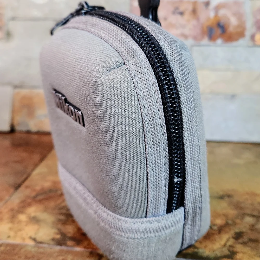 Genuine Nikon Cool Pix Small Soft Gray Case / Bag • Zipper Closure Works Good •